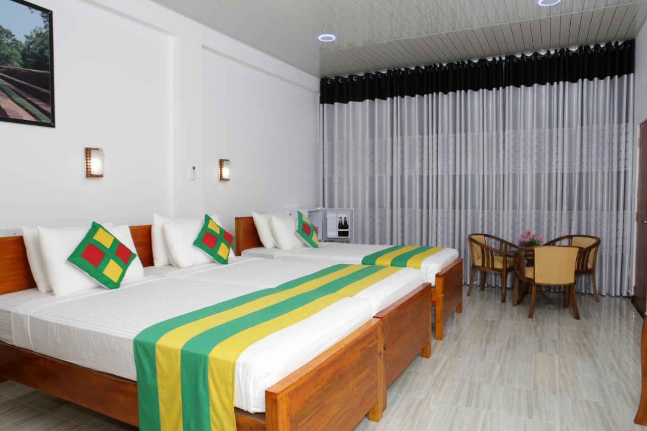 Acme Grand Hotel Habarana Exterior photo