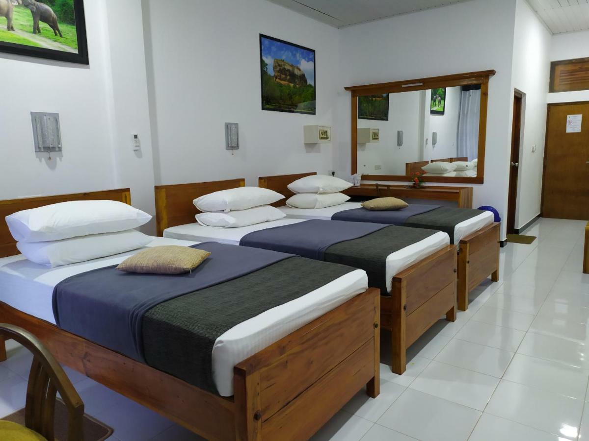 Acme Grand Hotel Habarana Exterior photo